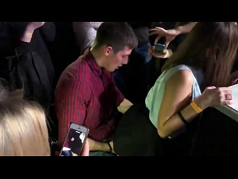 ❤️ Tinuod nga sekso sa usa ka nightclub sa Russia. Ang 18-anyos nga Ruso nga babaye sa anus ug puwerta nakighilawas sa usa ka nightclub ❌ Sex video sa pornograpiya ceb.analizatorkrovi.ru ❌❤