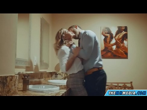 ❤️ Kung ang usa ka busty blonde naghaylo kanimo sa usa ka publiko nga kasilyas ❌ Sex video sa pornograpiya ceb.analizatorkrovi.ru ❌❤